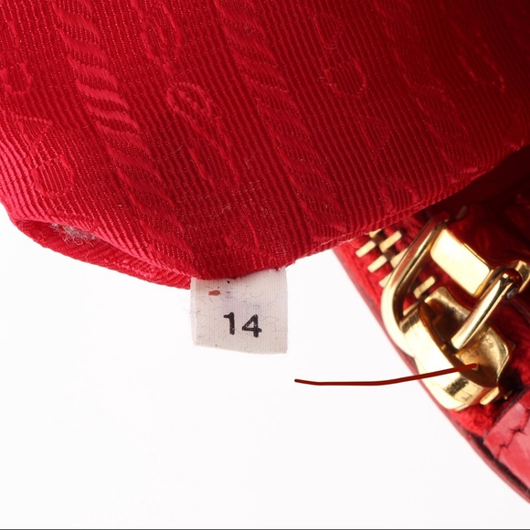 Prada Red Saffiano Patent Leather Tote Bag - Picture 6 of 7